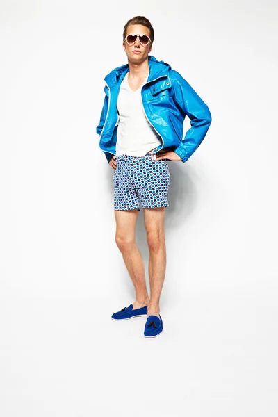 Look 16